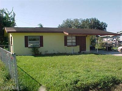 2123 W Gardenia CIR, NORTH FORT MYERS FL 33917