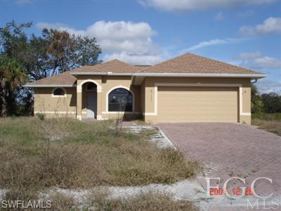 2032 S Montana CIR, LABELLE FL 33995