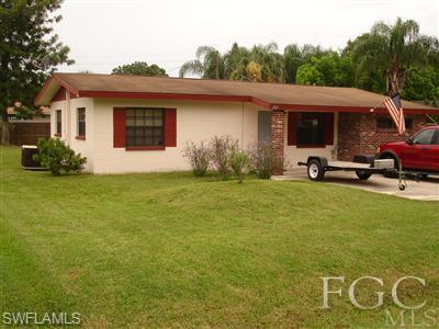 2165 E Gardenia CIR, NORTH FORT MYERS FL 33917