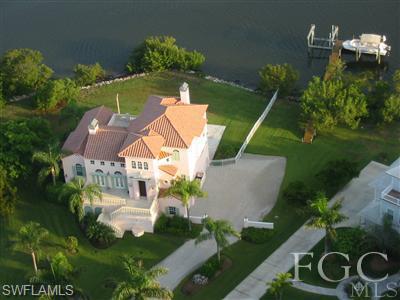 4961 Galt Island AVE, ST. JAMES CITY FL 33956