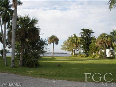 4385 E Riverside DR, FORT MYERS FL 33905