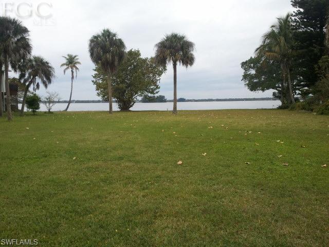 4385 E Riverside DR, FORT MYERS FL 33905