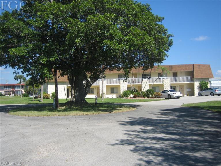 5111 Manor CT # 4, CAPE CORAL FL 33904