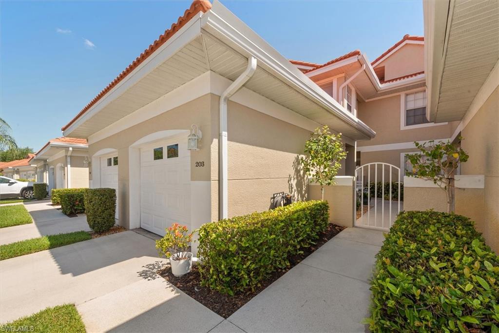 5135 Cobble Creek CT # 203, NAPLES FL 34110