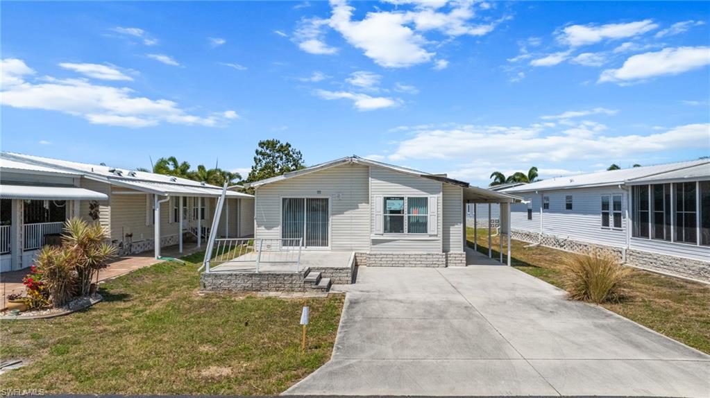 5270 Manatee Bay LN, FORT MYERS FL 33905
