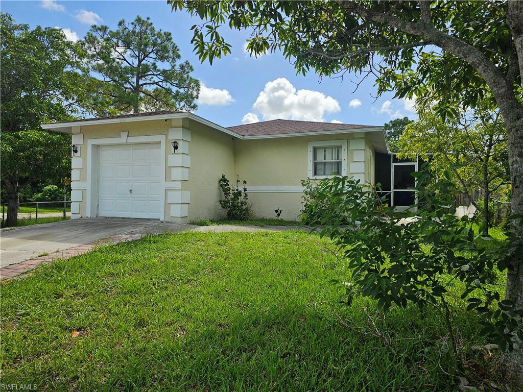 2912 Woodside AVE, NAPLES FL 34112
