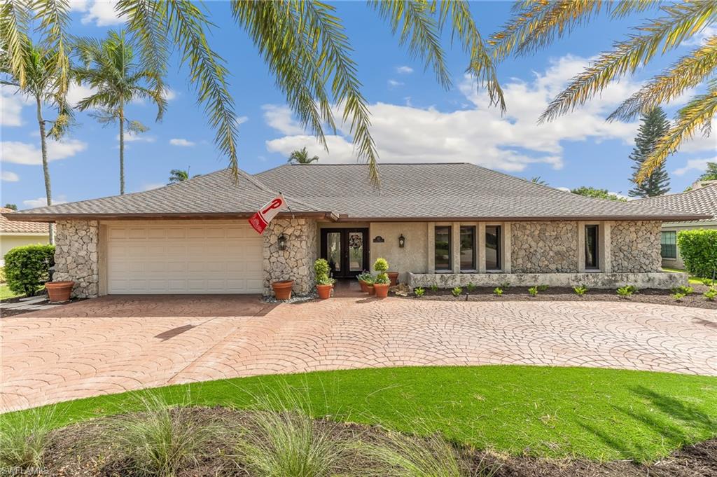 327 Torrey Pines PT, NAPLES FL 34113