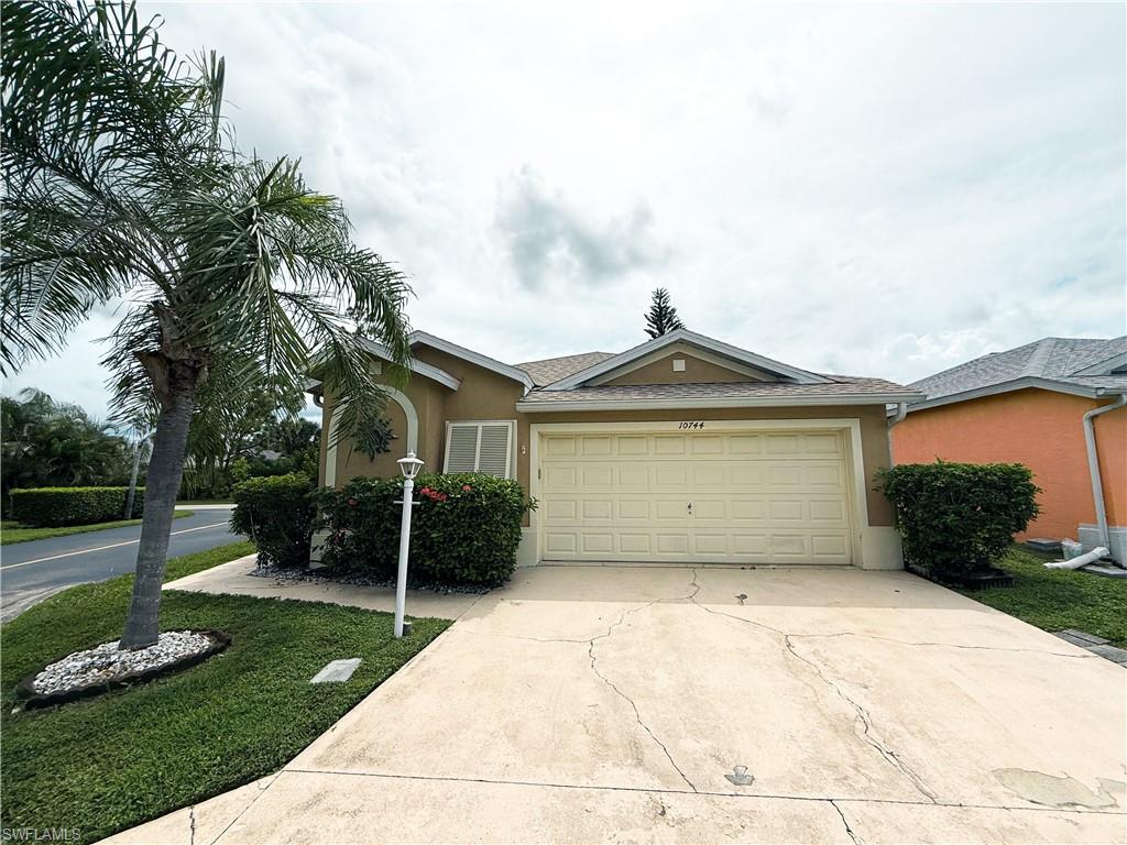 10744 Blue Bimini CIR, ESTERO FL 33928
