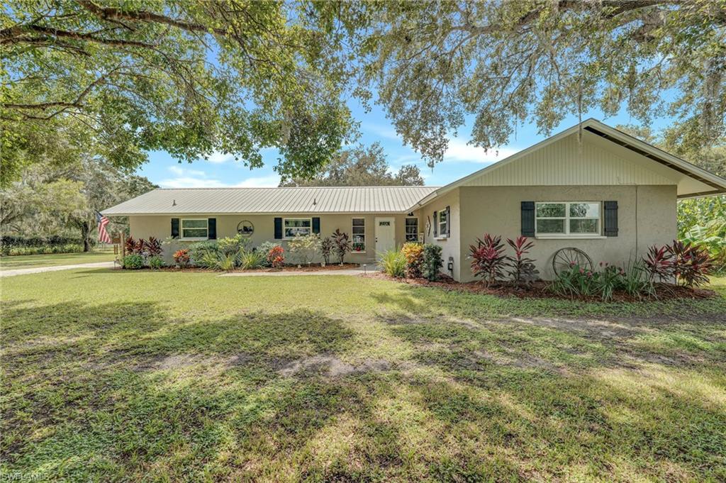 1133 Crescent AVE, LABELLE FL 33935