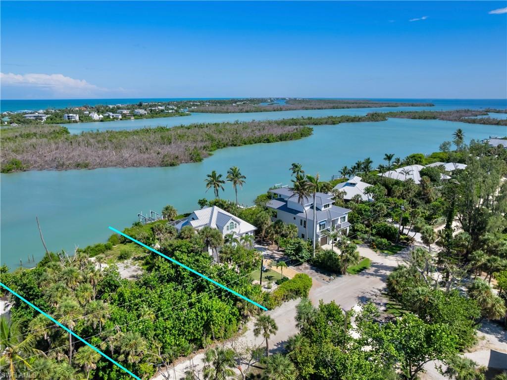 2563 Coconut DR, SANIBEL FL 33957