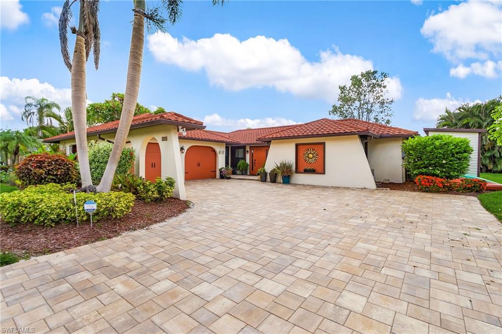 694 Astarias CIR, FORT MYERS FL 33919