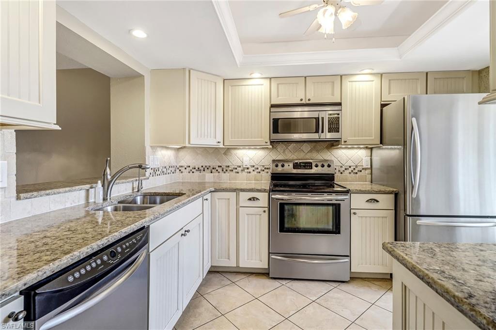 7430 Lake Breeze DR # 206, FORT MYERS FL 33907