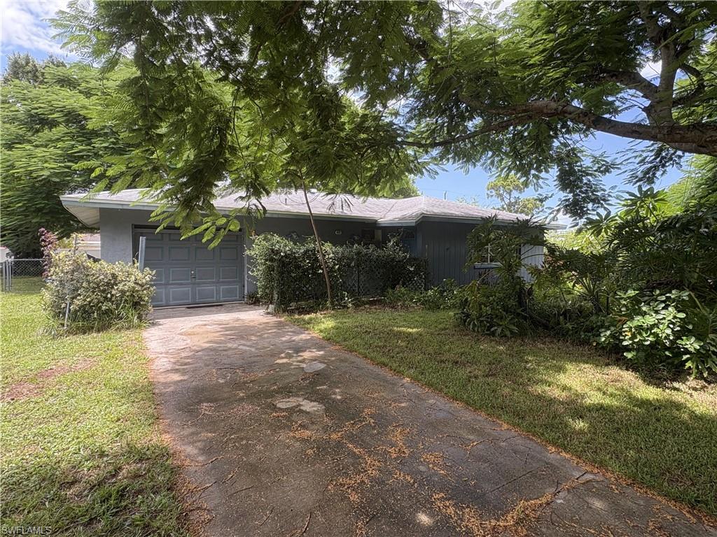 1191 Orange AVE, NORTH FORT MYERS FL 33903