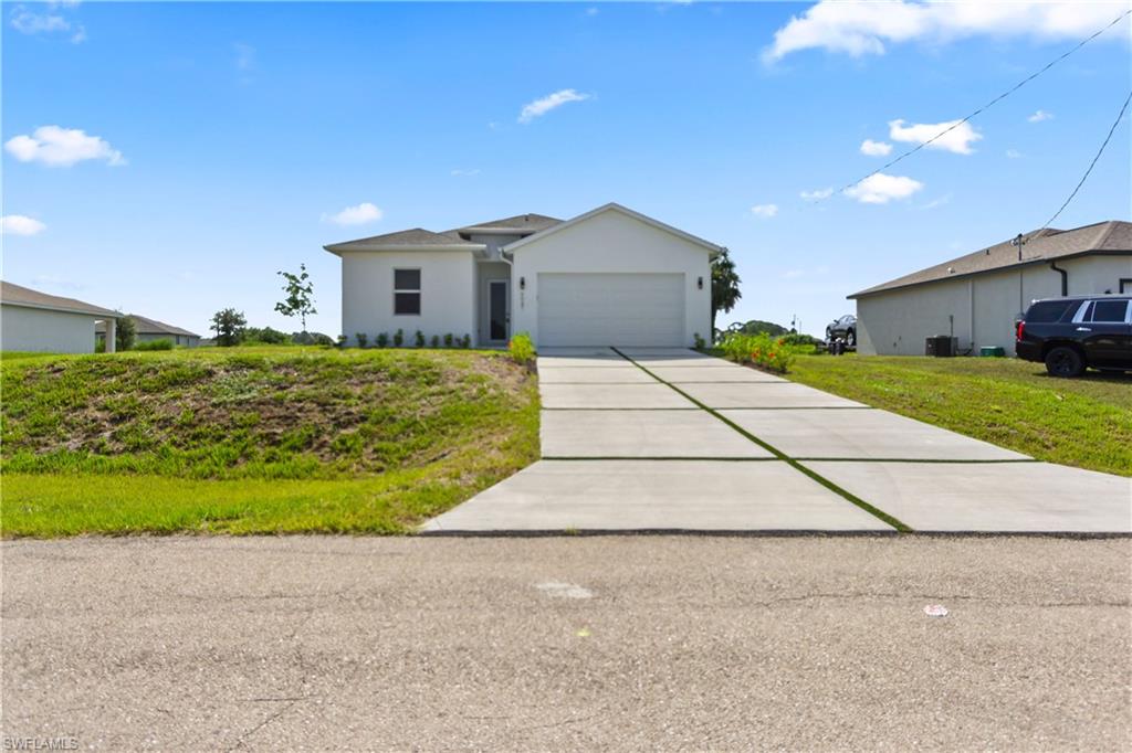 9047 Maywood CIR, LABELLE FL 33935