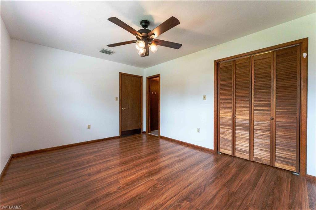 1037 Caloosahatchee DR