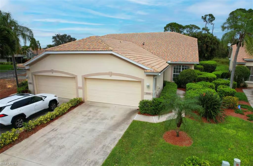 2203 Carnaby CT, LEHIGH ACRES FL 33973