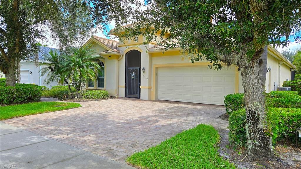 26317 Stonewall LN, BONITA SPRINGS FL 34135