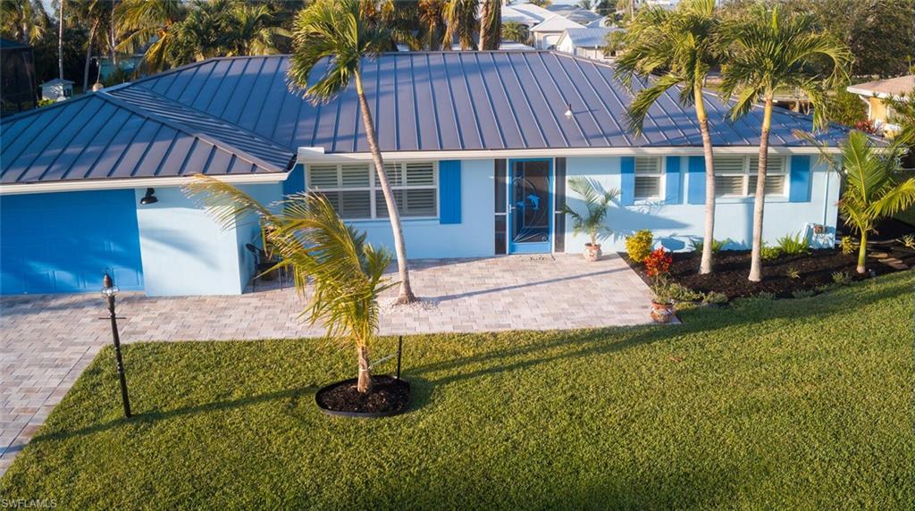 6135 Plumosa AVE, FORT MYERS FL 33908