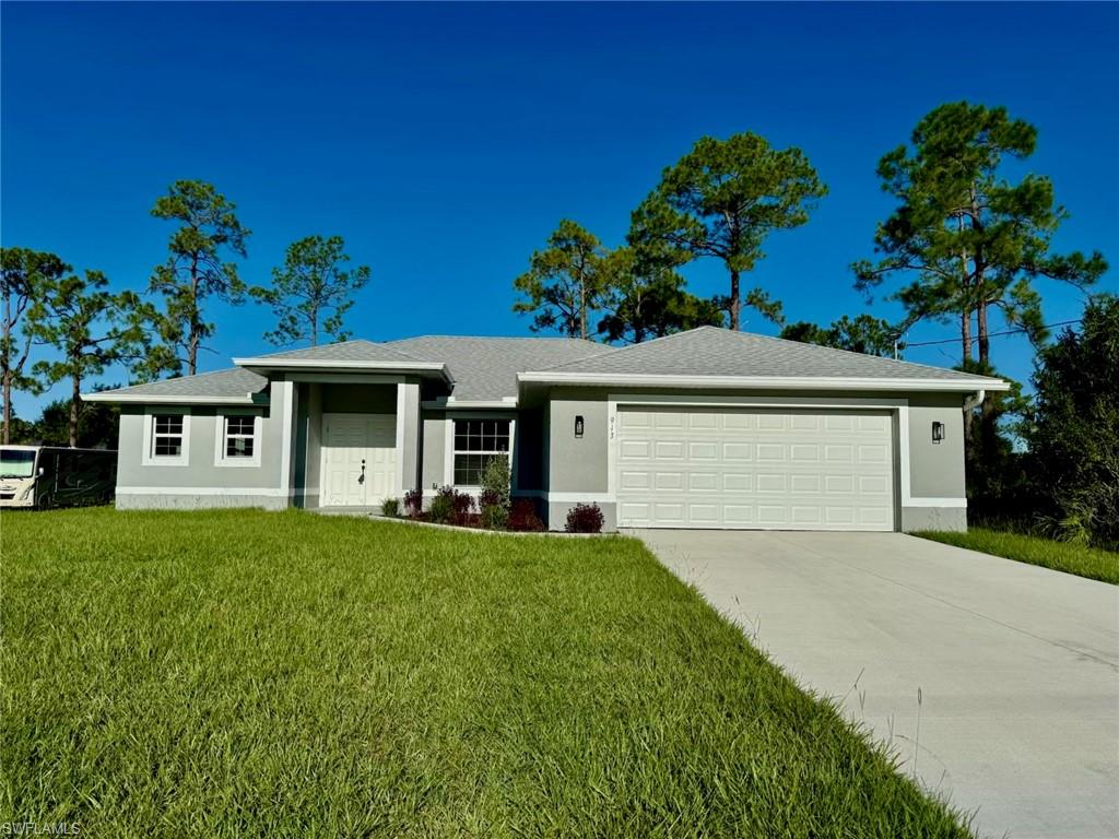 913 Desoto AVE, LEHIGH ACRES FL 33972