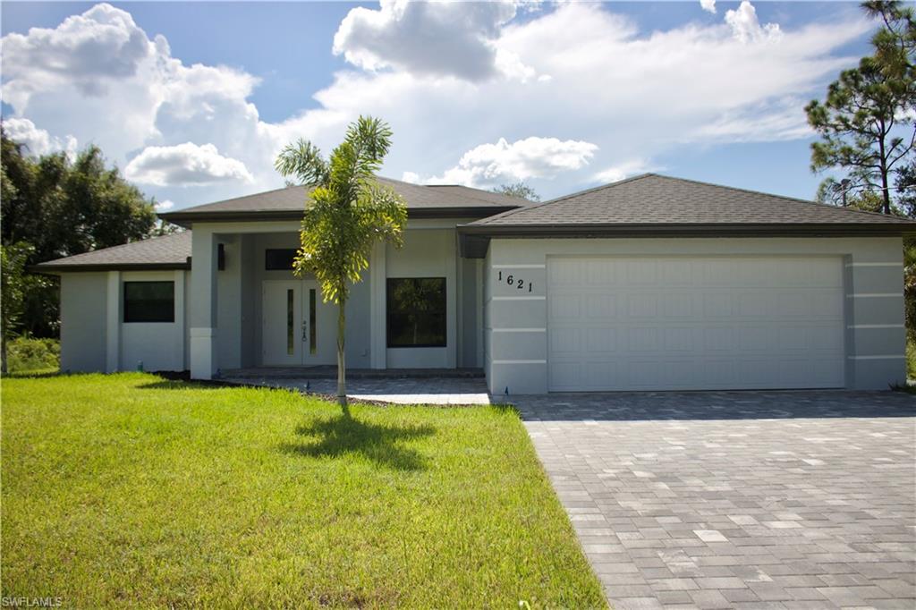 1621 Lincoln AVE, LEHIGH ACRES FL 33972