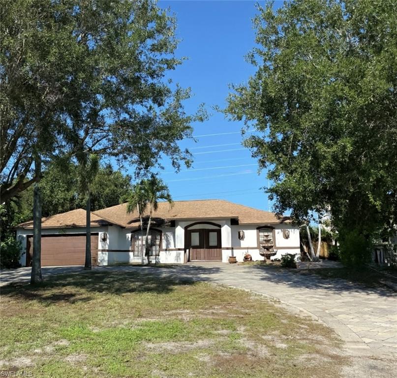 27120 Pinecrest LN, BONITA SPRINGS FL 34135