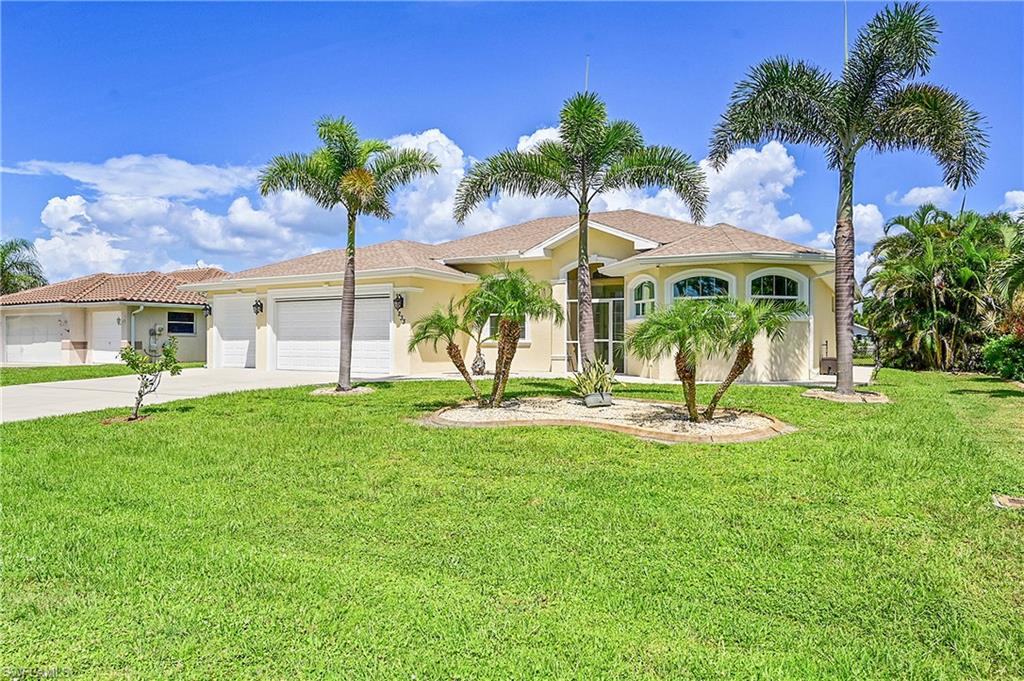 233 Fairway RD, ROTONDA WEST FL 33947