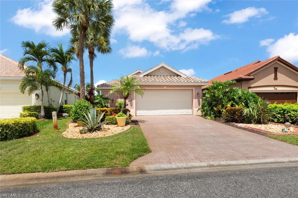 2091 Oxford Ridge CIR, LEHIGH ACRES FL 33973