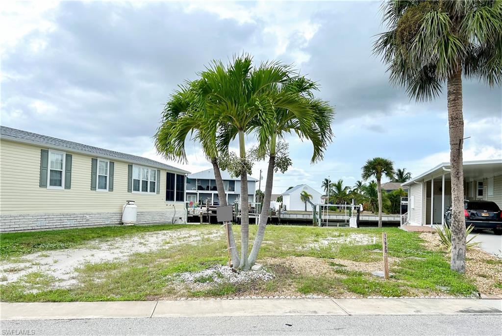 11600 Dogwood LN, FORT MYERS BEACH FL 33931