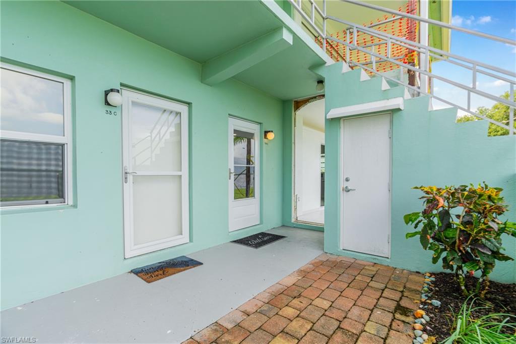 3225 E Riverside DR, FORT MYERS FL 33916