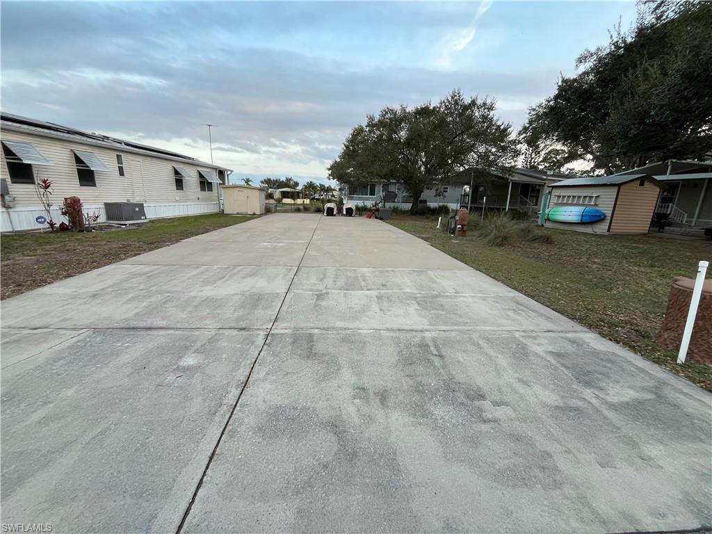 37 Saddlebag TRL, LAKE WALES FL 33898