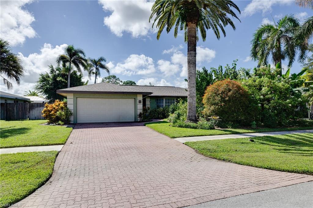 3523 Santiago WAY, NAPLES FL 34105