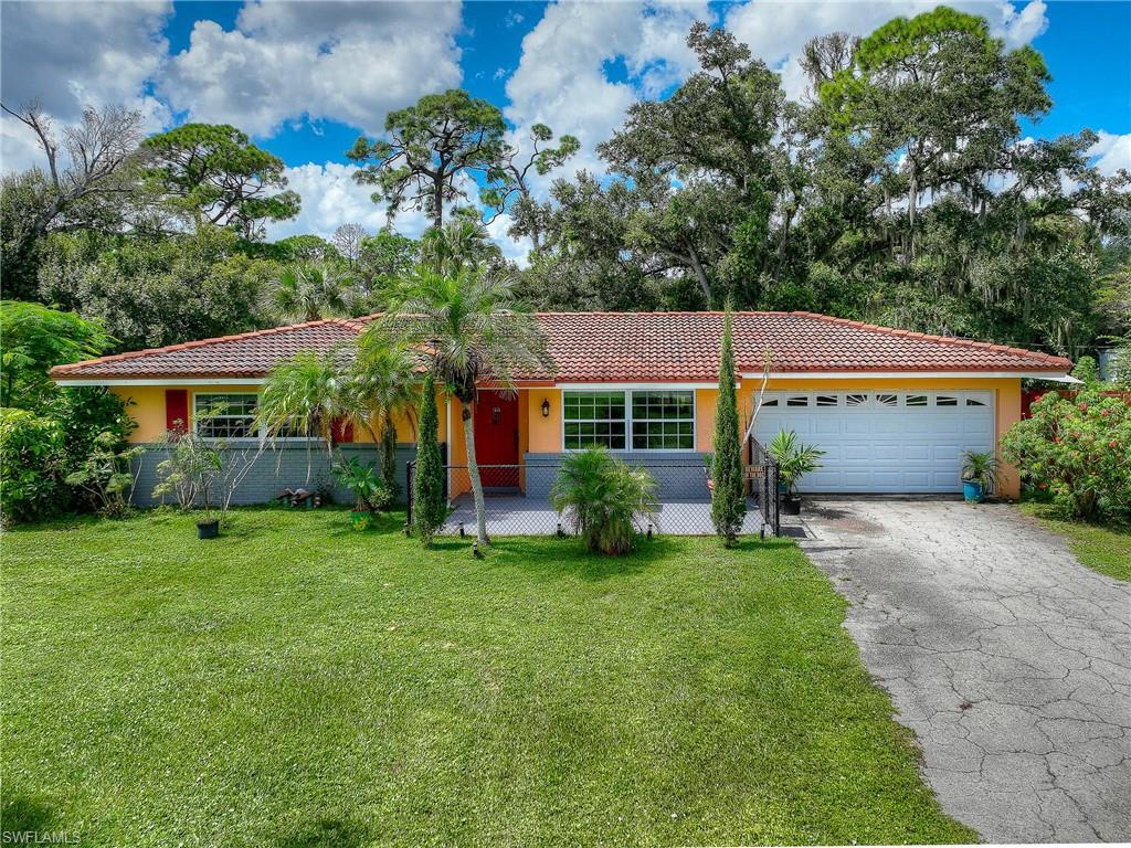 200 Herron RD, NORTH FORT MYERS FL 33903