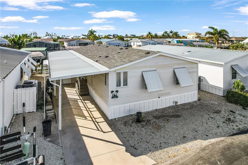 3089 Skipper LN, ST. JAMES CITY FL 33956