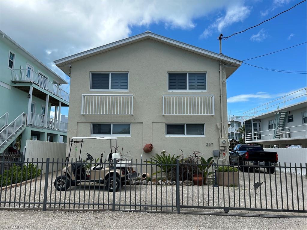 237 Jolly Roger DR, KEY LARGO FL 33037