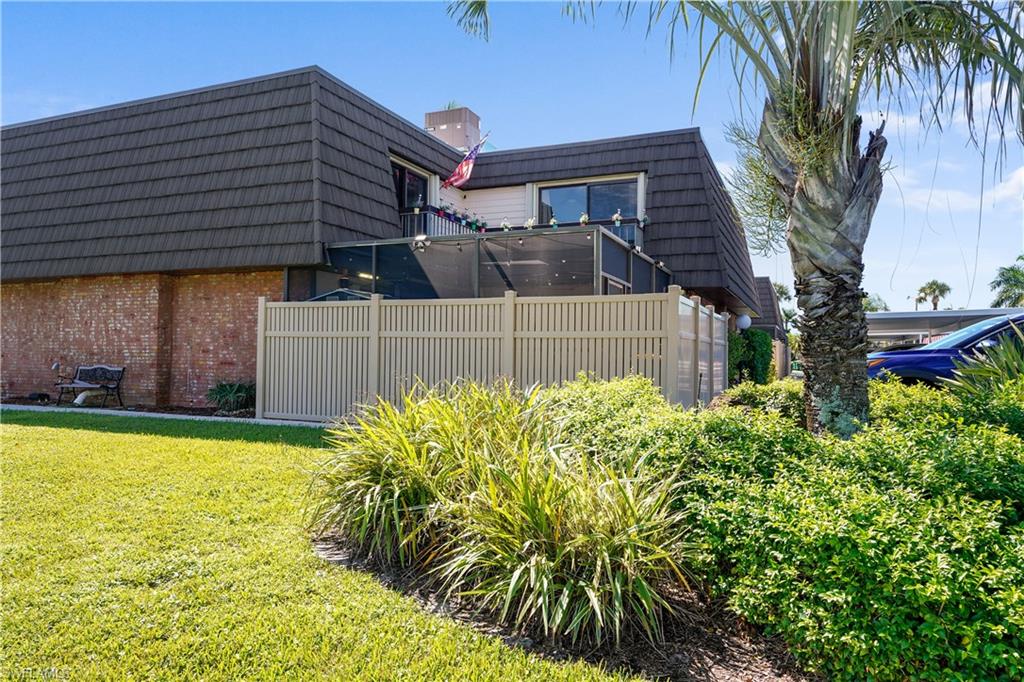 184 Lake Point LN # 7A, NAPLES FL 34112