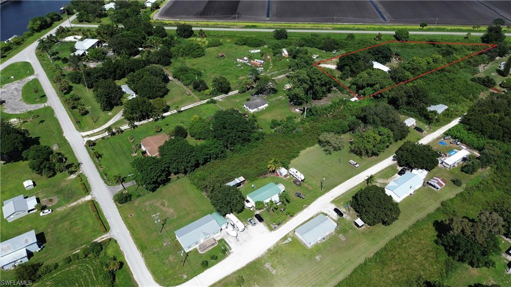 1114 Kidd LN, MOORE HAVEN FL 33471