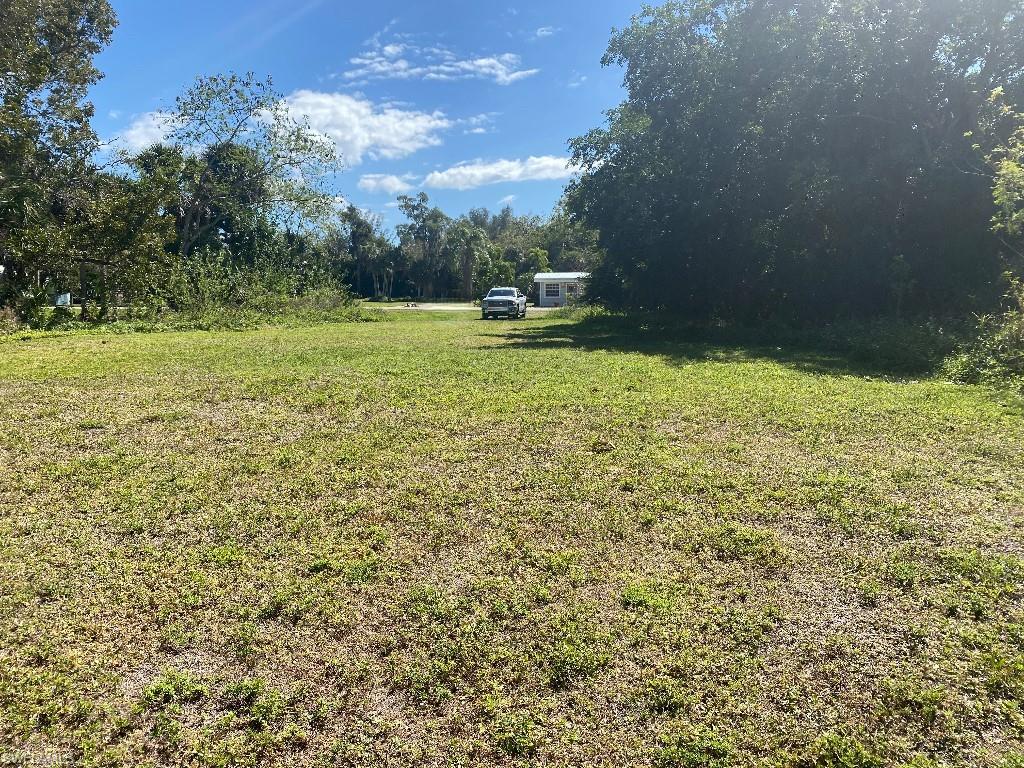 3316 6th AVE, ST. JAMES CITY FL 33956