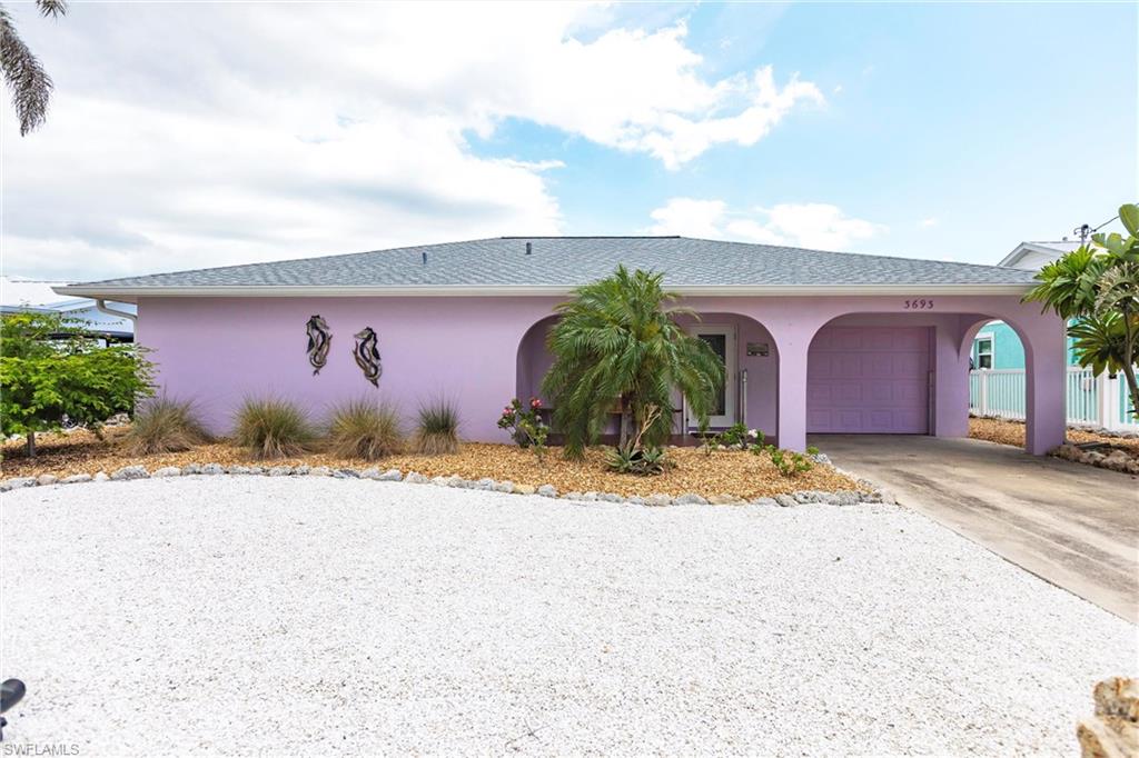 3693 Ruby AVE, ST. JAMES CITY FL 33956