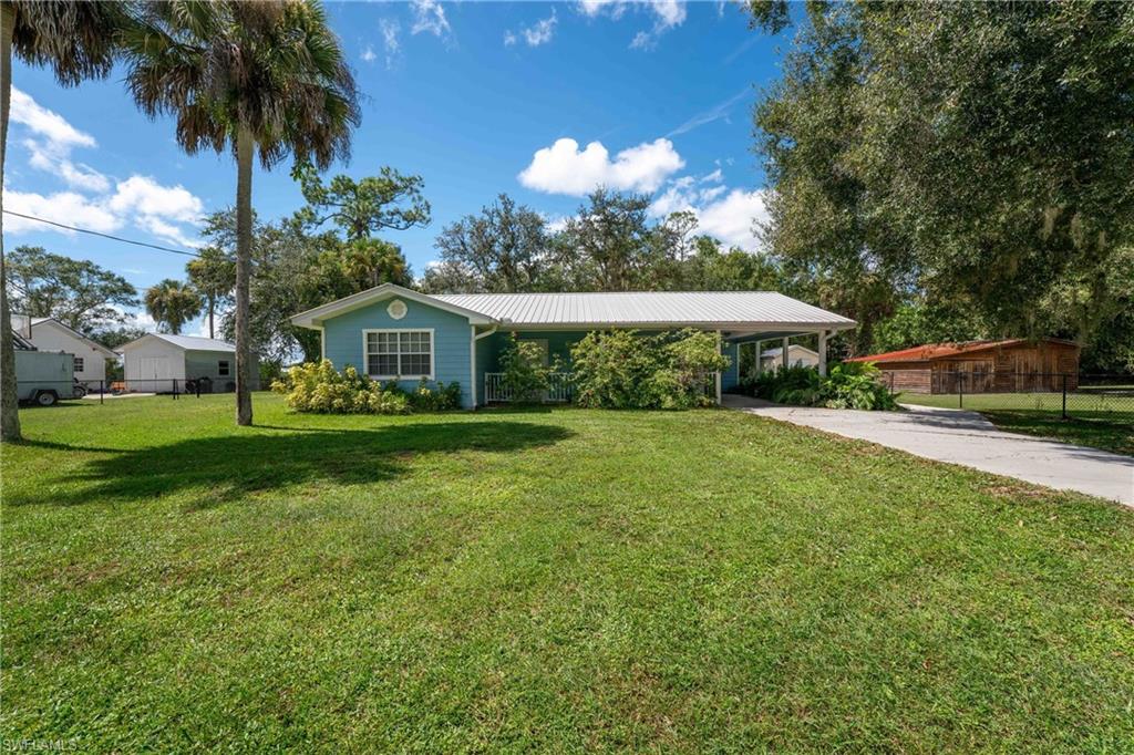 1076 Park DR, LABELLE FL 33935