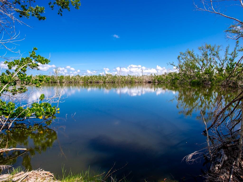 1450-1460 Court PL, SANIBEL FL 33957