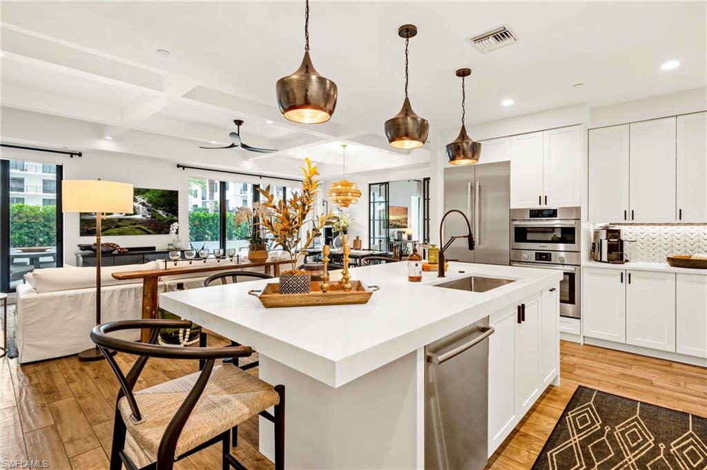1115 Central AVE # 256, NAPLES FL 34102