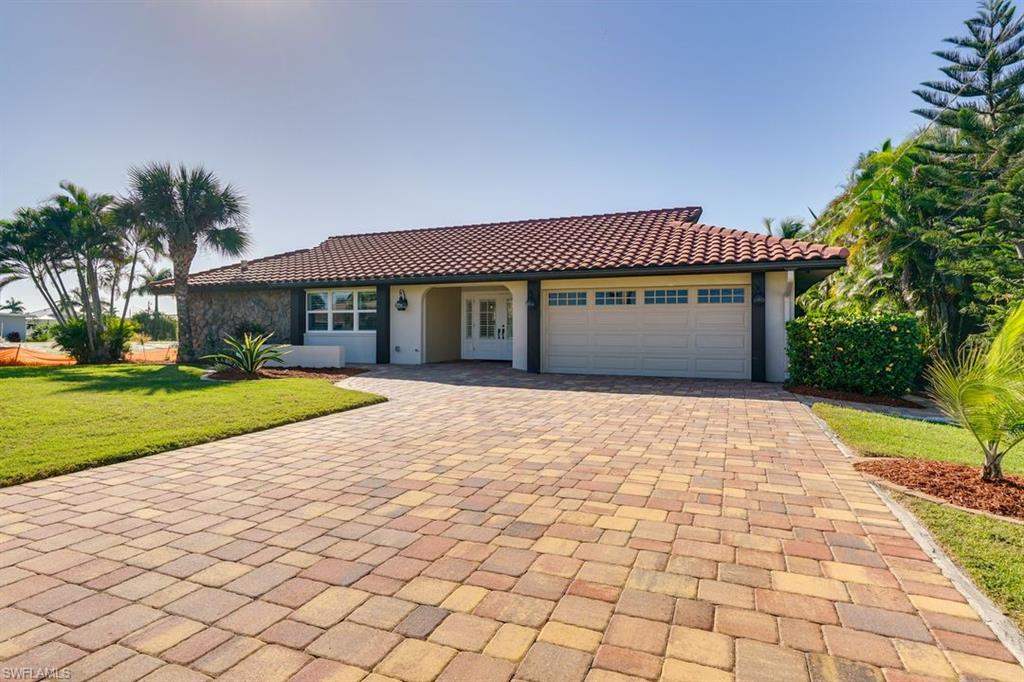 6359 Plumosa AVE, FORT MYERS FL 33908