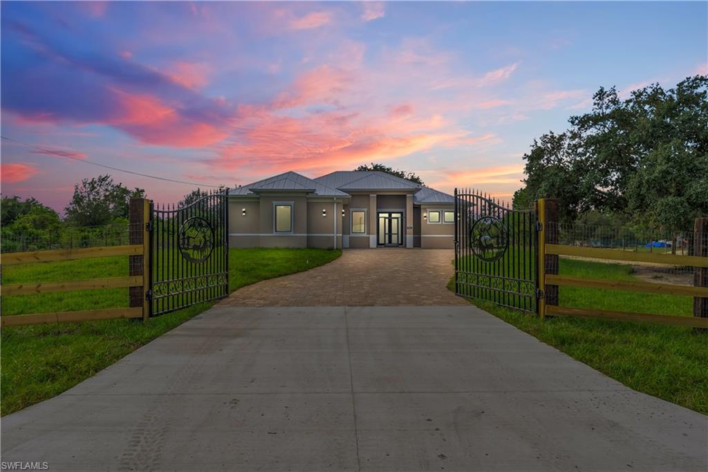 7861 8th TER, LABELLE FL 33935