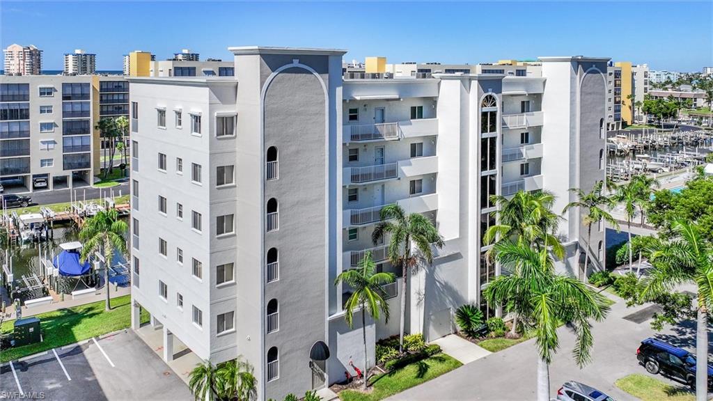 4361 Bay Beach LN # 424, FORT MYERS BEACH FL 33931