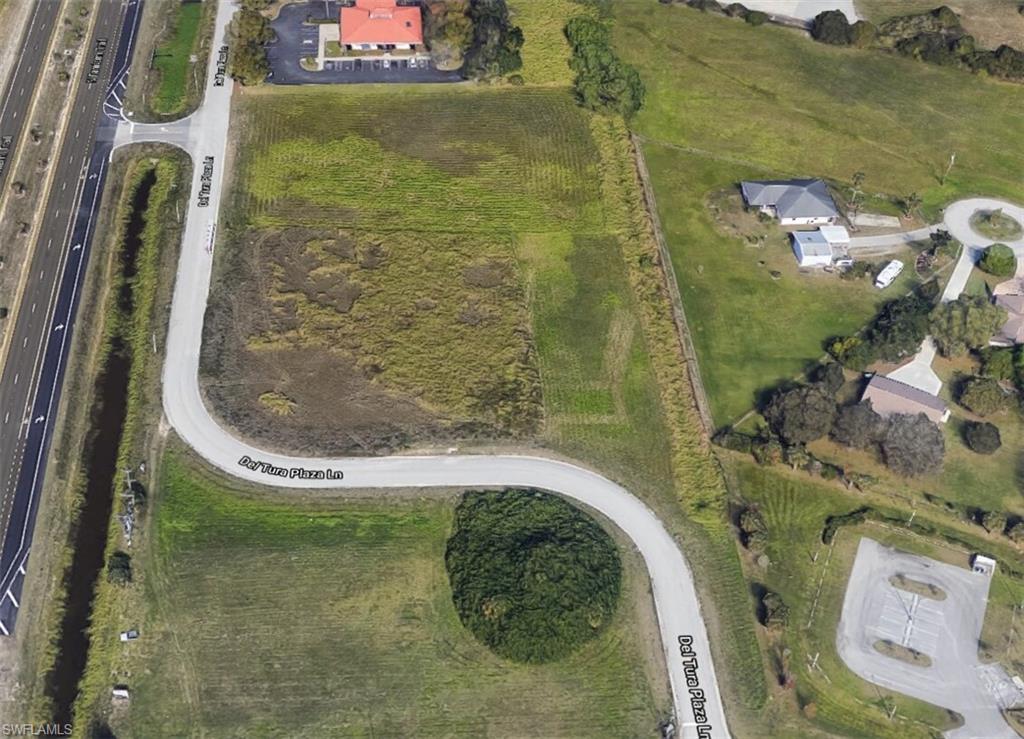 18730 Del Tura Plaza LN, NORTH FORT MYERS FL 33903