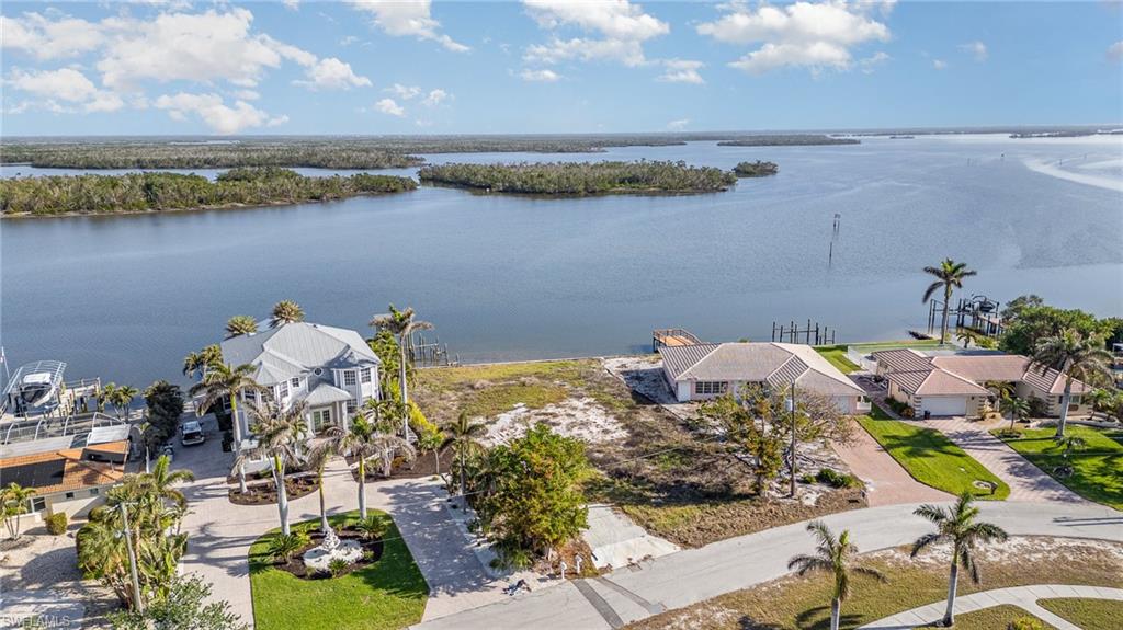 5636 Williams DR, FORT MYERS BEACH FL 33931