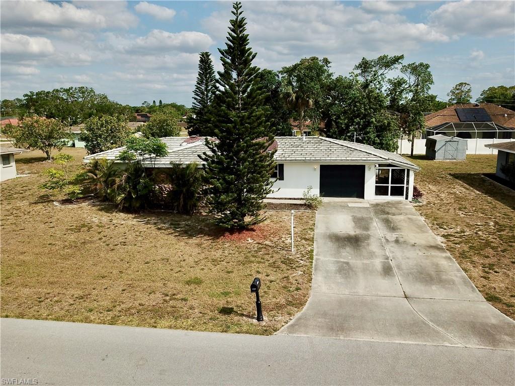 320 Hollywood ST, LEHIGH ACRES FL 33936