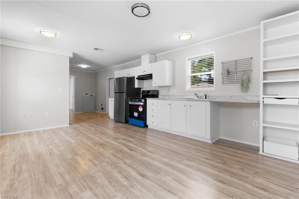 5911 Eastling DR, BOKEELIA FL 33922