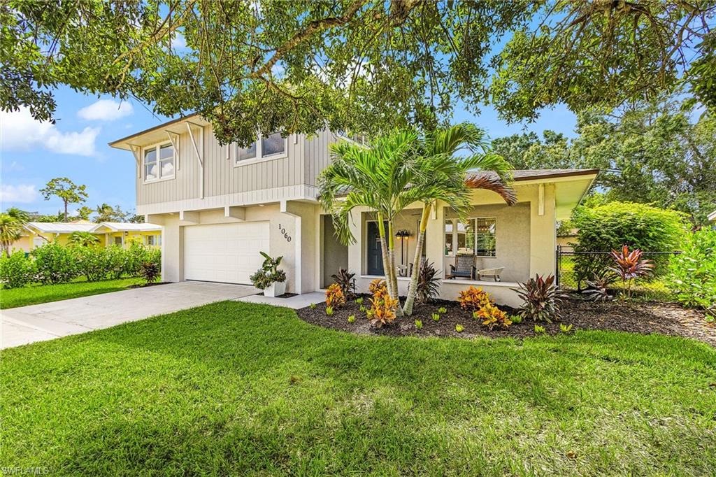 1060 Cooper DR, NAPLES FL 34103