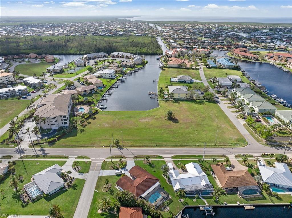 1359 Aqui Esta DR, PUNTA GORDA FL 33950